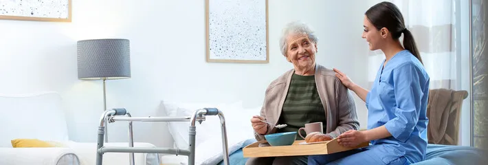 Assistência a idosos ao domicílio​